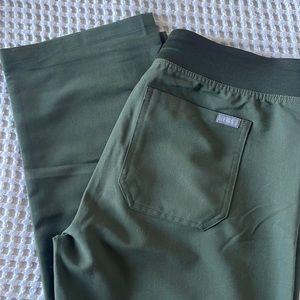 Figs Basic Scrub Pants